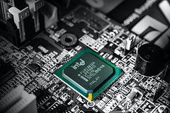 Миллионы компьютеров с процессорами Intel оказались под угрозой